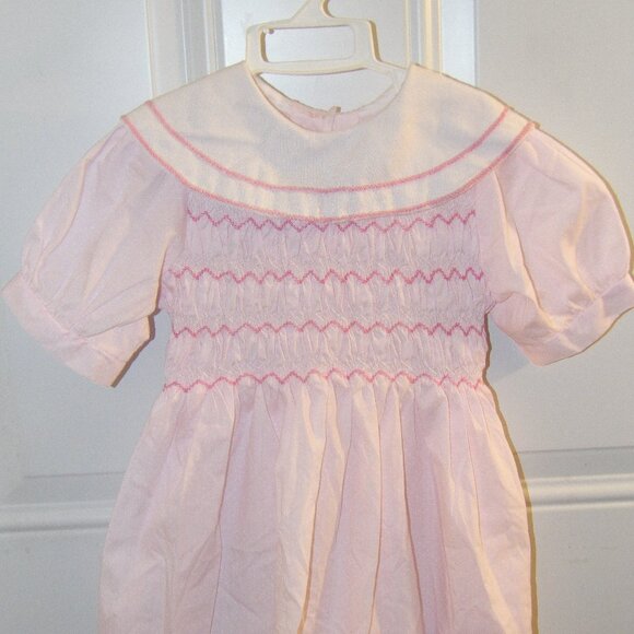 Winnie the Pooh Other - Girls Pink Smoked Dress Size 5 Vintage Winnie the Pooh